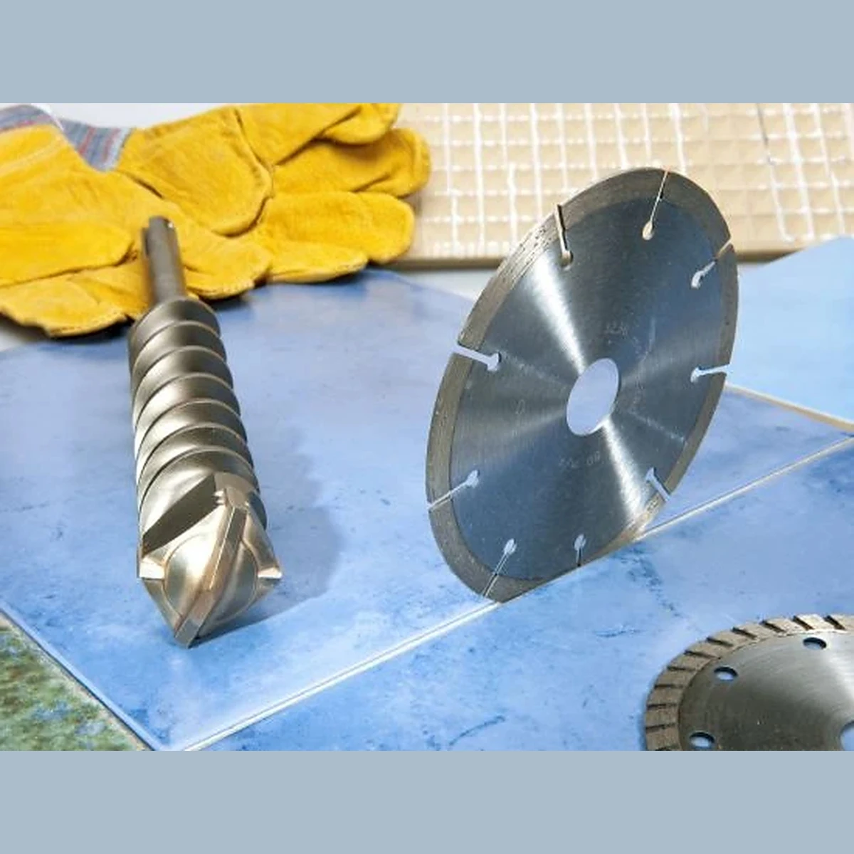 1/4" X 4" SDS Plus Hammer Drill Bit thumbnail 3
