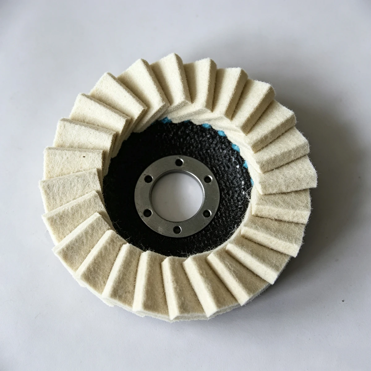 5" X7/8" Felt Polishing Flap Disc thumbnail 6
