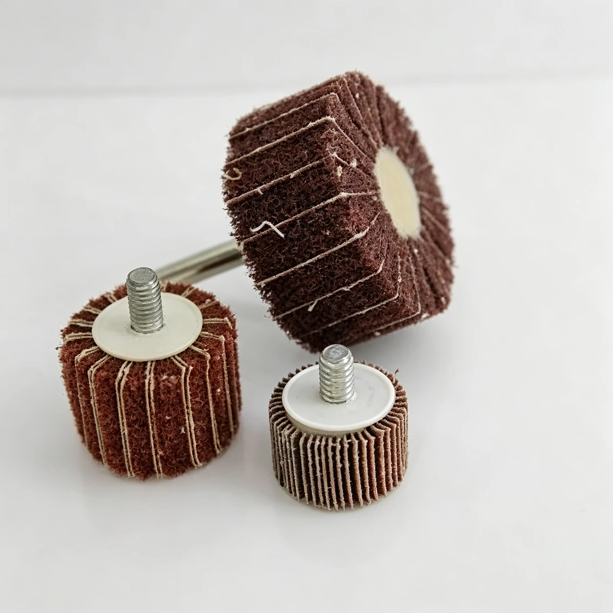 Non-Woven Abrasives Mounted Flap Wheel, Aluminum Oxide A, 1-1/2" Diameter x 3/4" Length, 1/4" Shank, 15000 Max RPM, 100 Grit thumbnail 5